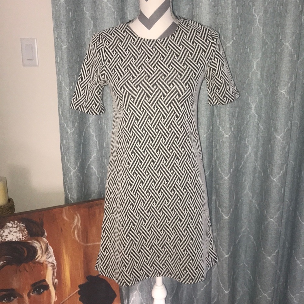 LAST CHANCE! H&M Short Jersey Dress - Size 4